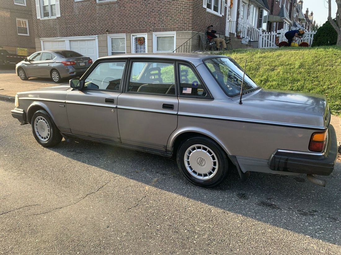 1993 Volvo 240 - photo 2
