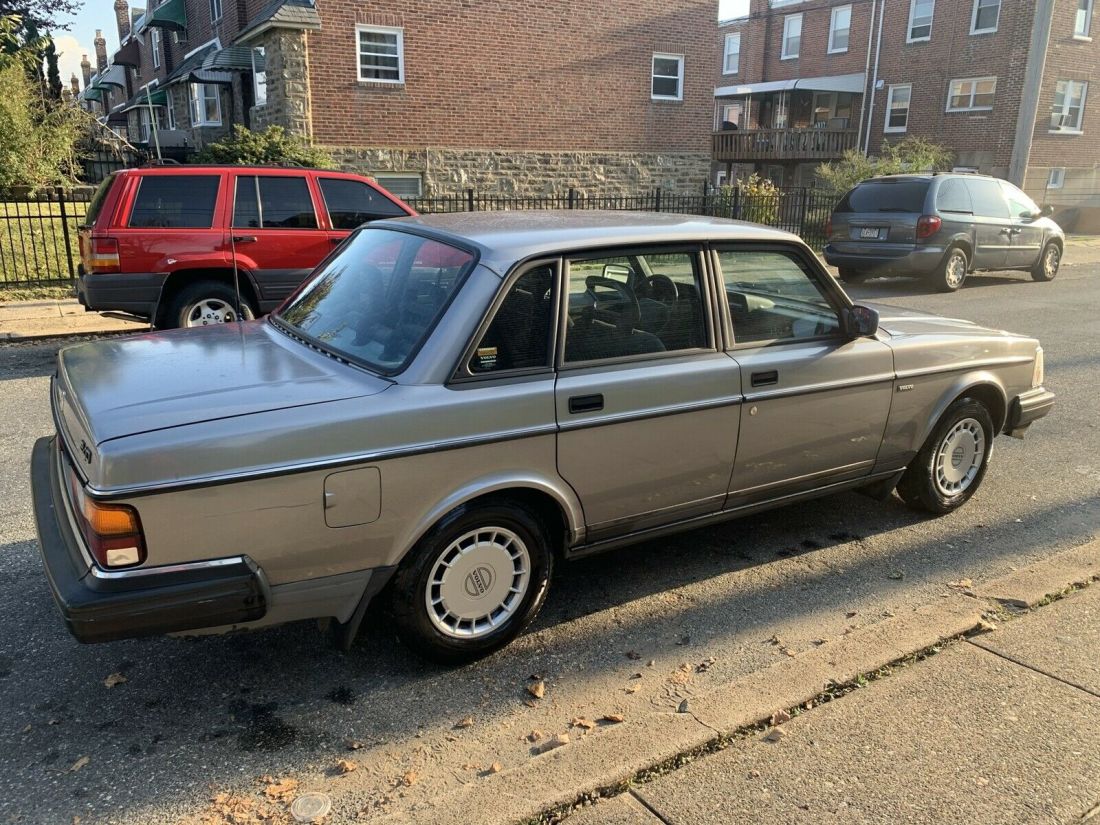 1993 Volvo 240 - photo 3