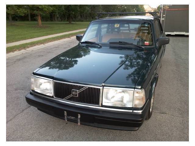 1993 Volvo 240 4dr Sedan - photo 11