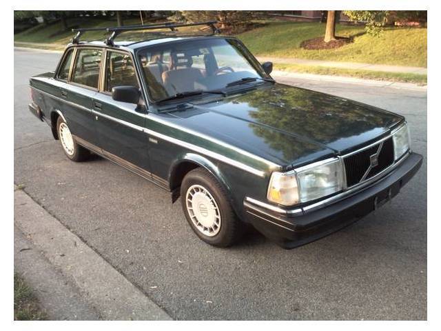 1993 Volvo 240 4dr Sedan - photo 2