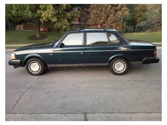 1993 Volvo 240 4dr Sedan - photo 7