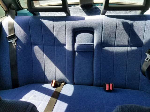 1991 Volvo 240 - photo 9