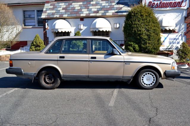 1993 Volvo 240 - photo 6
