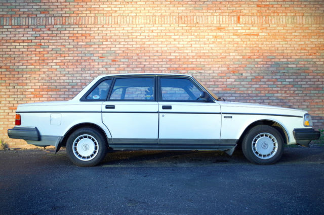1993 Volvo 240 - photo 11