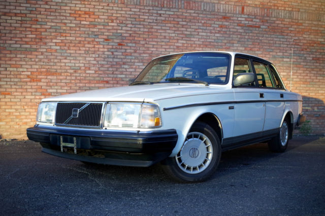 1993 Volvo 240 - photo 4