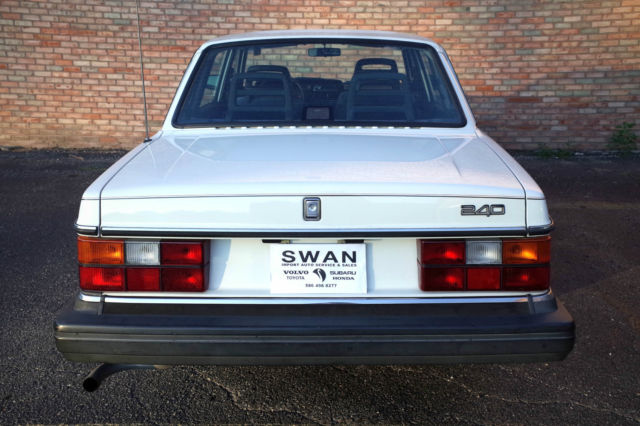 1993 Volvo 240 - photo 5