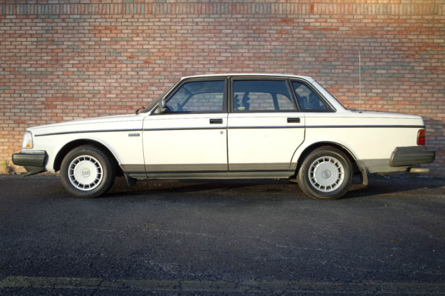 1993 Volvo 240 - photo 6