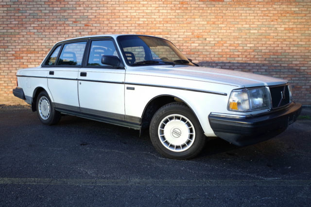 1993 Volvo 240 - photo 7