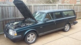 1993 Volvo 240 Slicktop 5 speed w/extras 1993 Volvo 240