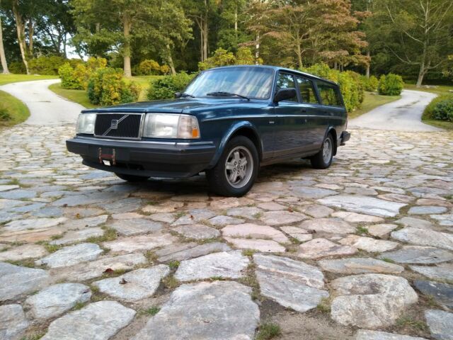 1993 Volvo 240 Wagon 5-Speed 1993 Volvo 240