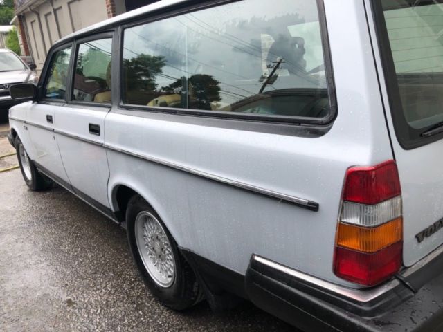 1993 Volvo 240 - photo 2