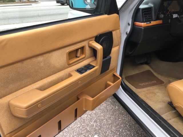 1993 Volvo 240 - photo 8
