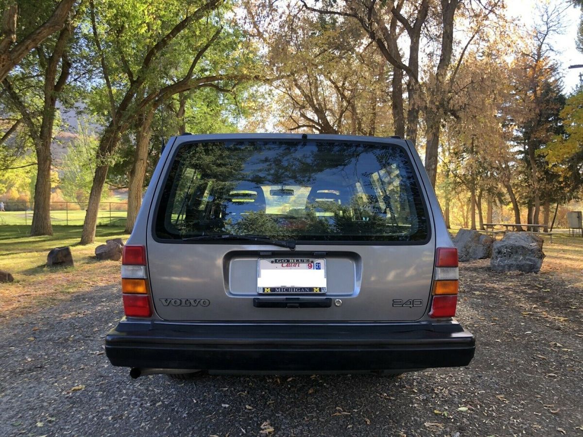1993 Volvo 240 - photo 4