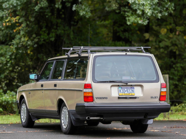 1993 Volvo 240 Wagon Low 97K Miles Rare Reliable Clean CARFAX - photo 5