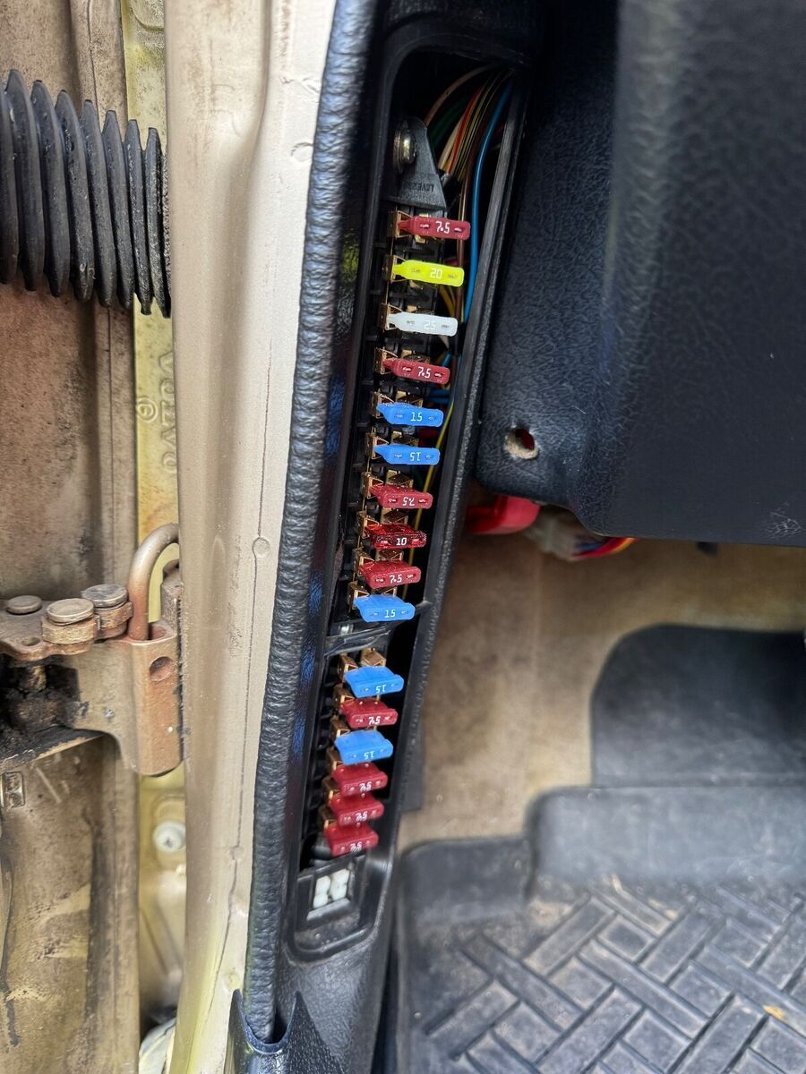 1993 Volvo 240 - photo 7