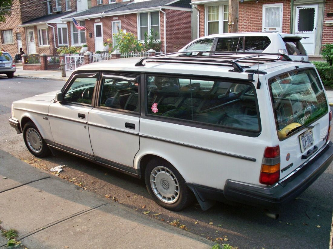 1993 Volvo 240 - photo 2
