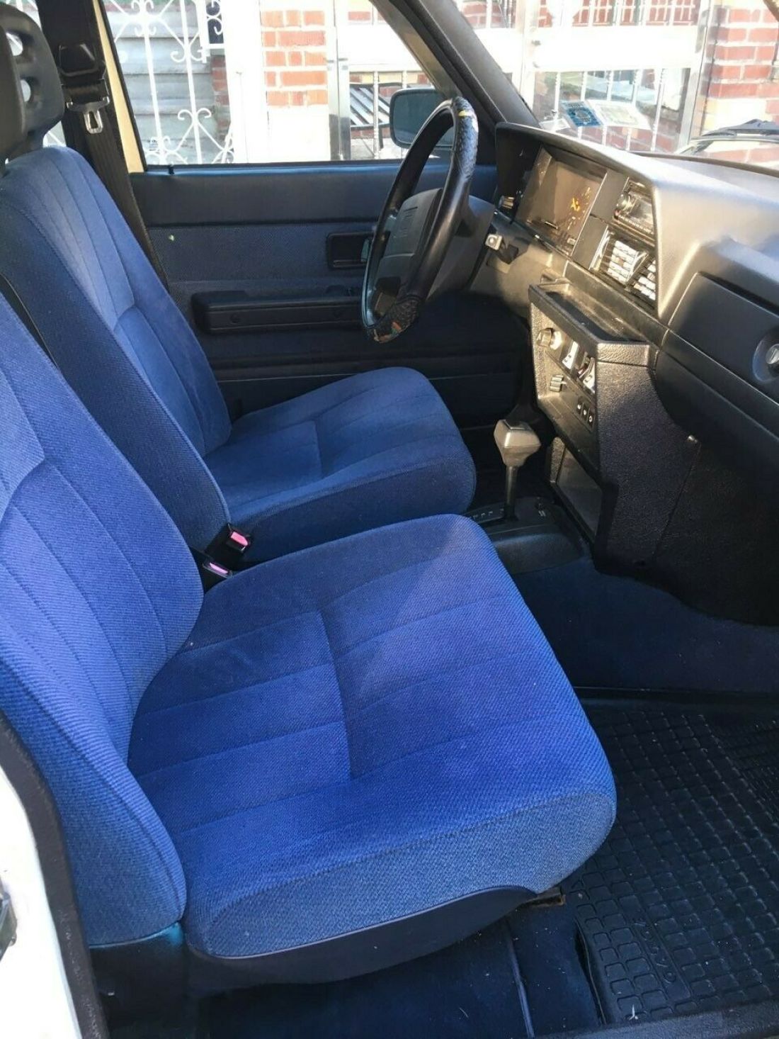 1993 Volvo 240 - photo 8