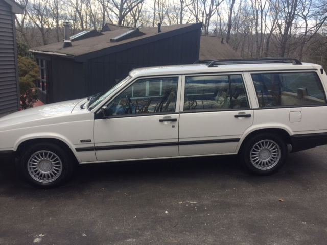 1993 Volvo 940 Wagon - photo 2