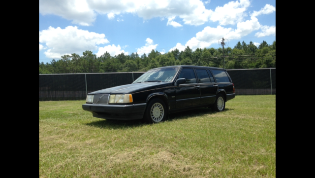 1993 Volvo 960 station wagon - black - automatic - v6 - leather seats 1993 Volvo 960
