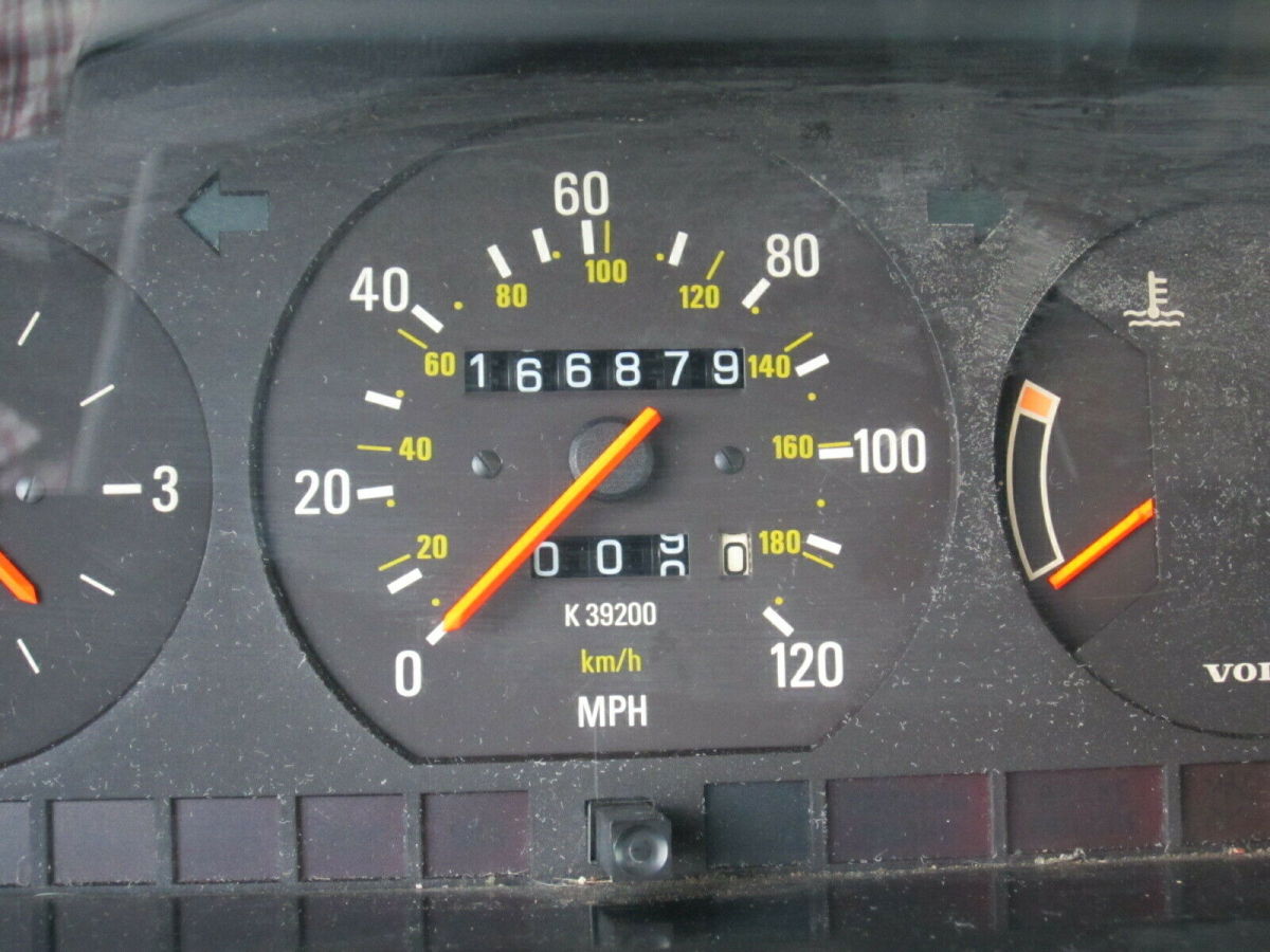 1993 Volvo 240 - photo 5