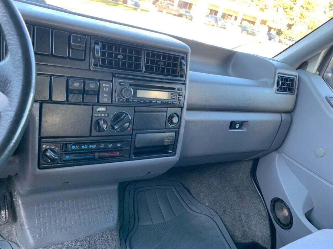 1993 Volkswagen EuroVan Westfalia conversion - photo 10