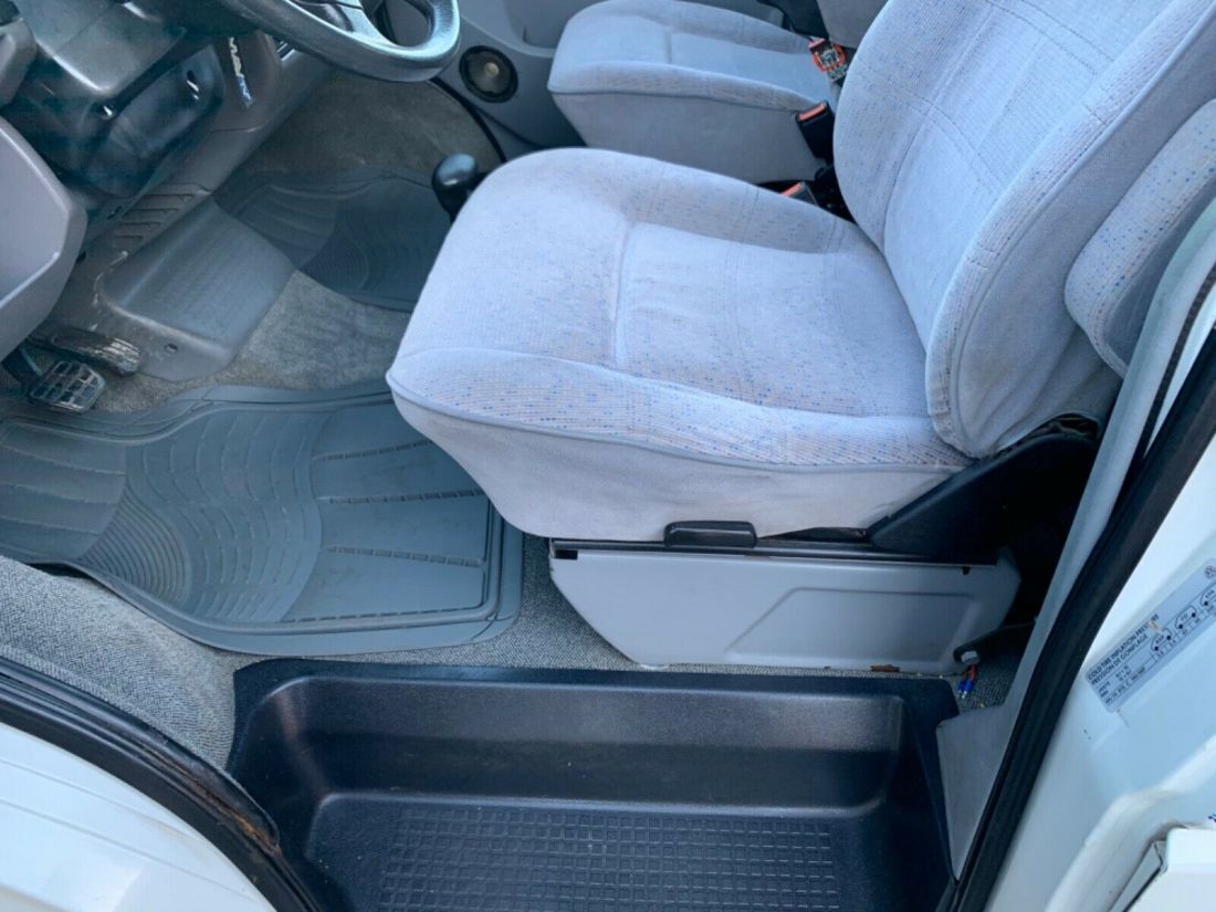 1993 Volkswagen EuroVan Westfalia conversion - photo 9