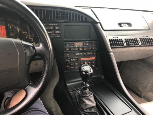 1993 Chevrolet Corvette 2LT 6 speed Manuel LT1 V8 5.7 - photo 10
