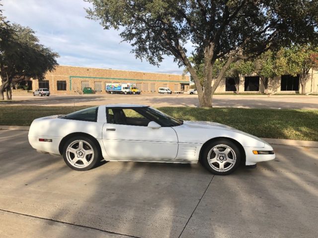 1993 Chevrolet Corvette 2LT 6 speed Manuel LT1 V8 5.7 - photo 12