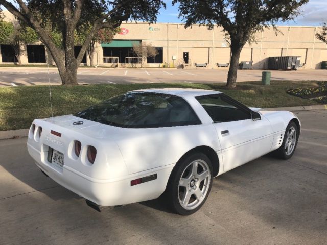 1993 Chevrolet Corvette 2LT 6 speed Manuel LT1 V8 5.7 - photo 8