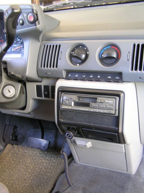 1993 Mazda MPV - photo 13