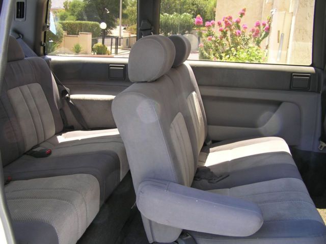 1993 Mazda MPV - photo 6