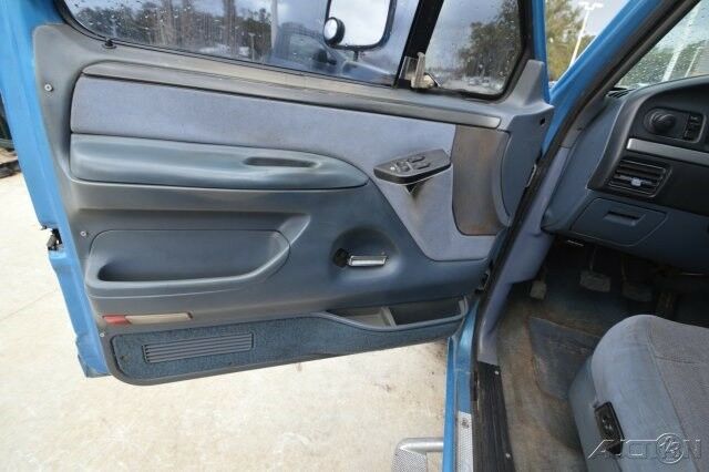 1993 Ford F-250 XL HD - photo 9