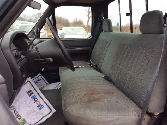 1993 Ford F-150 XL - photo 10