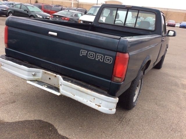 1993 Ford F-150 XL - photo 3