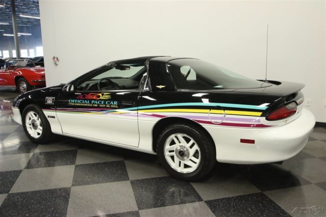 1993 Chevrolet Camaro Z/28 Indianapolis 500 Pace Car - photo 8