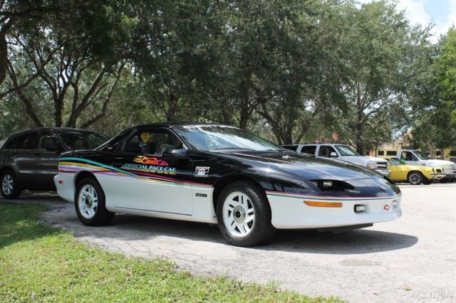 1993 Chevrolet Camaro Indianapolis Pace Car - photo 8