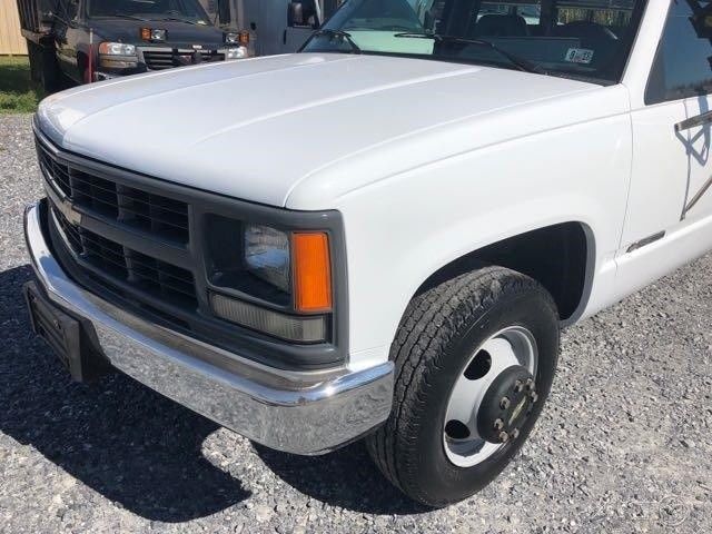 1994 Chevrolet C/K Pickup 3500 11Ft Stakebody - photo 4
