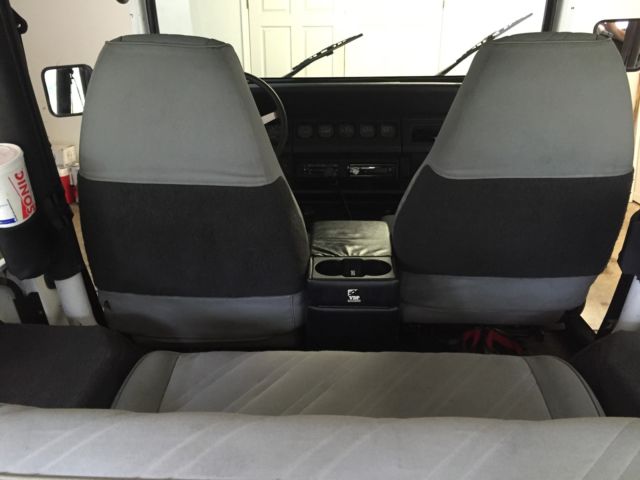 1994 Jeep Wrangler SE - photo 7
