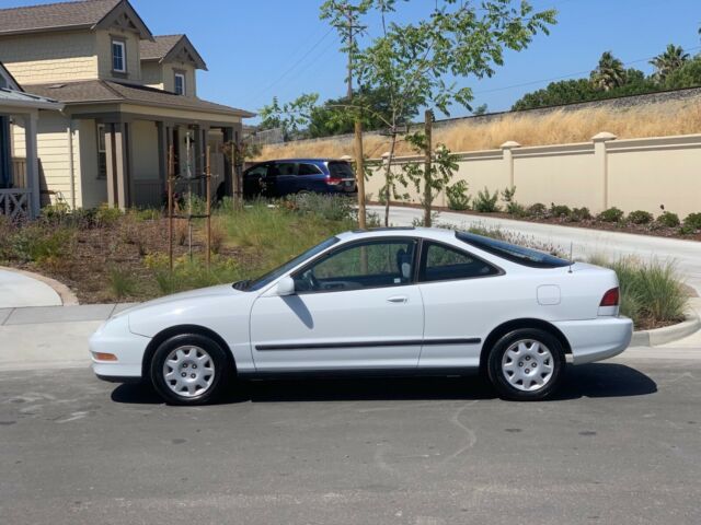 1994 Acura Integra 30,000 Original Miles One Owner California CaR 1994 Acura Integra 30,000 Original Miles One Owner