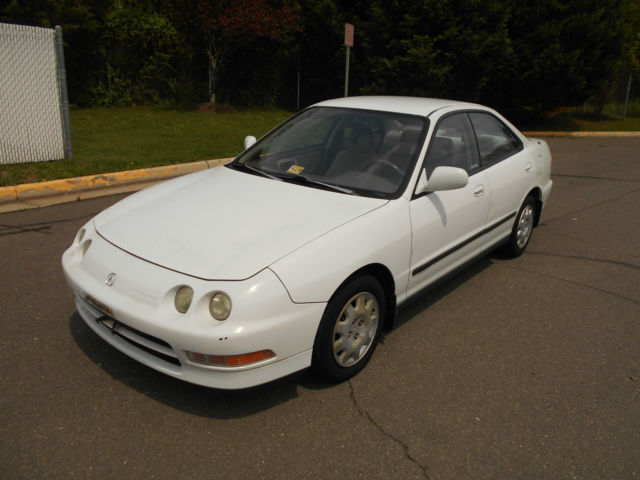 1994 Acura Integra LS Sedan 4-Door - photo 2