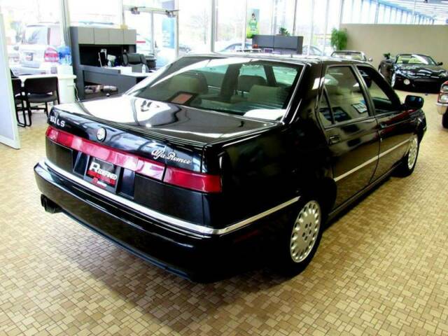 1994 Alfa Romeo 164 LS 4dr Sedan 5M - photo 7