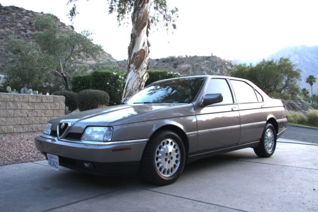 1994 Alfa Romeo 164 LS Sedan 4-Door 3.0L 1994 Alfa Romeo 164 LS Sedan 4-Door