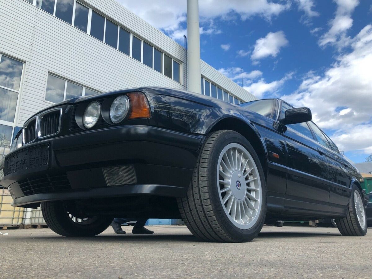 1900 BMW 5-Series - photo 4
