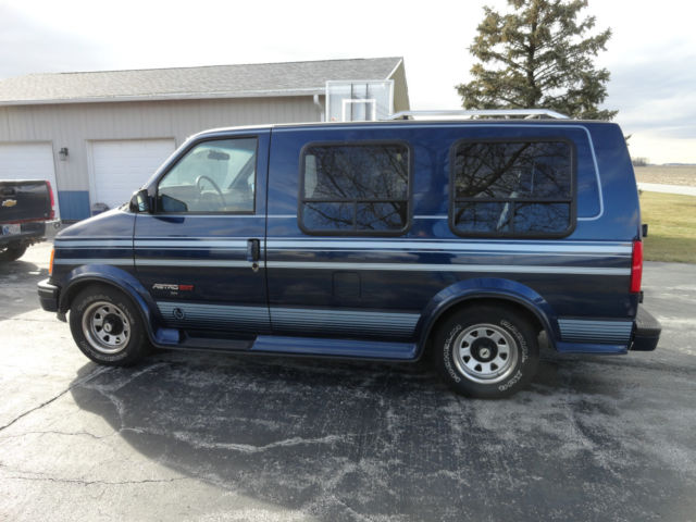 1994 Astro Van extended cab 16K ORIGINAL MILES !!!! Like new LOADED conversion 1994 Chevrolet Astro Coversion