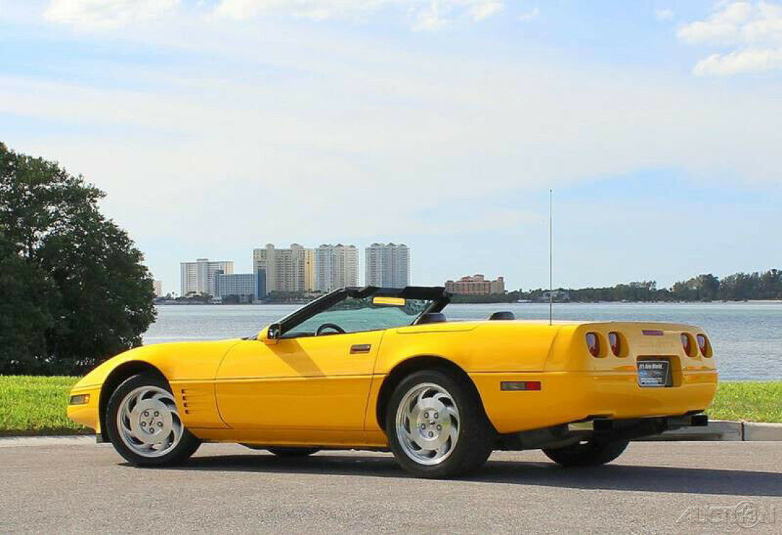 1994 Chevrolet Corvette Base 2dr Convertible - photo 11