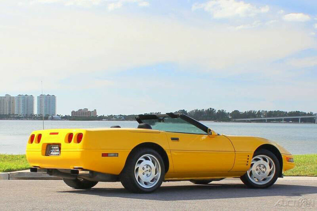 1994 Chevrolet Corvette Base 2dr Convertible - photo 12