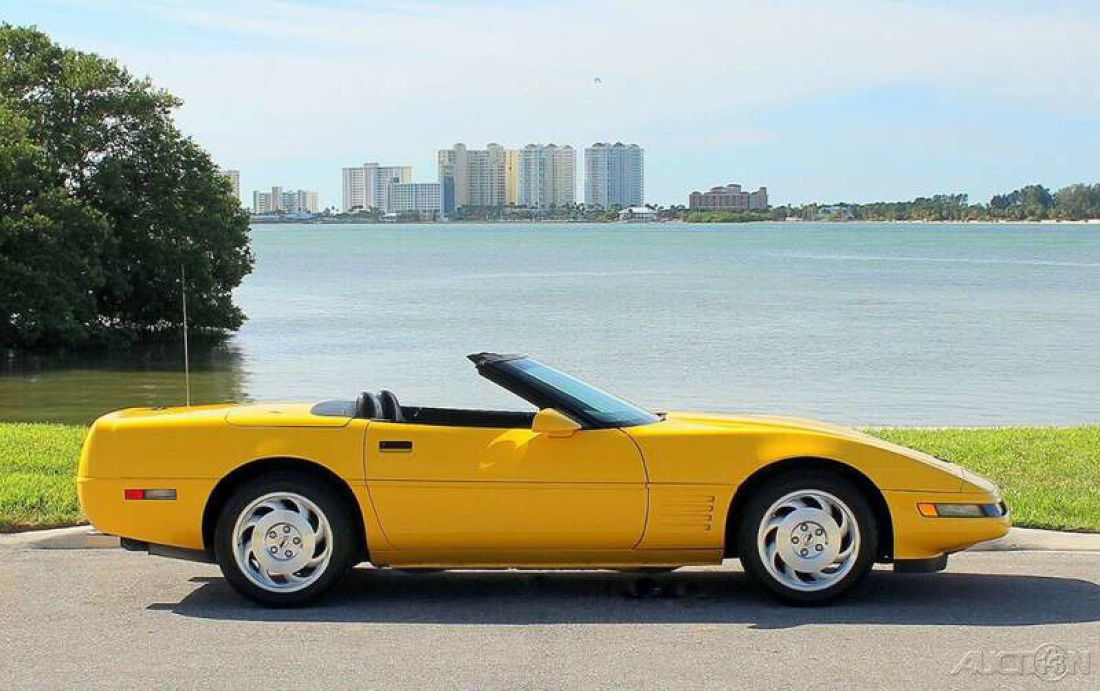 1994 Chevrolet Corvette Base 2dr Convertible - photo 4