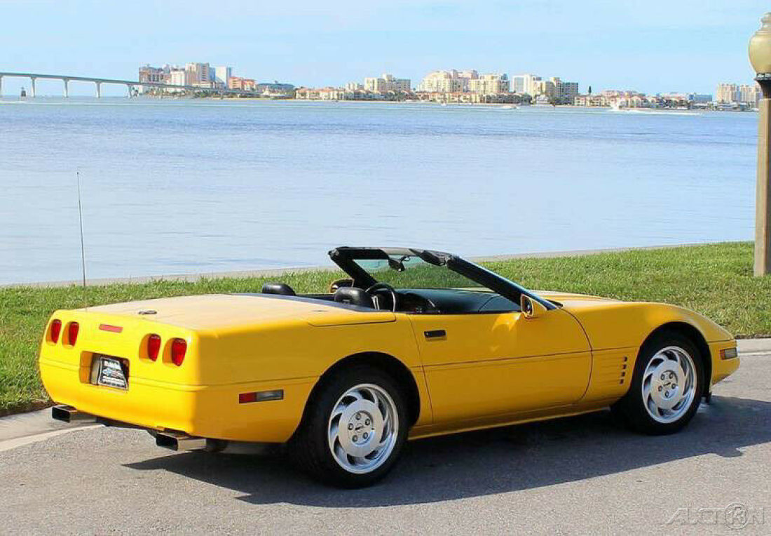 1994 Chevrolet Corvette Base 2dr Convertible - photo 5