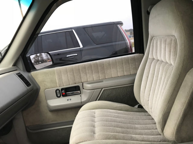 1994 GMC Yukon Base Sport Utility 2-Door - photo 9