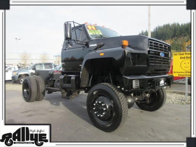 1994 Ford F800 Cab & Chassis 4WD Cummins Diesel - photo 3